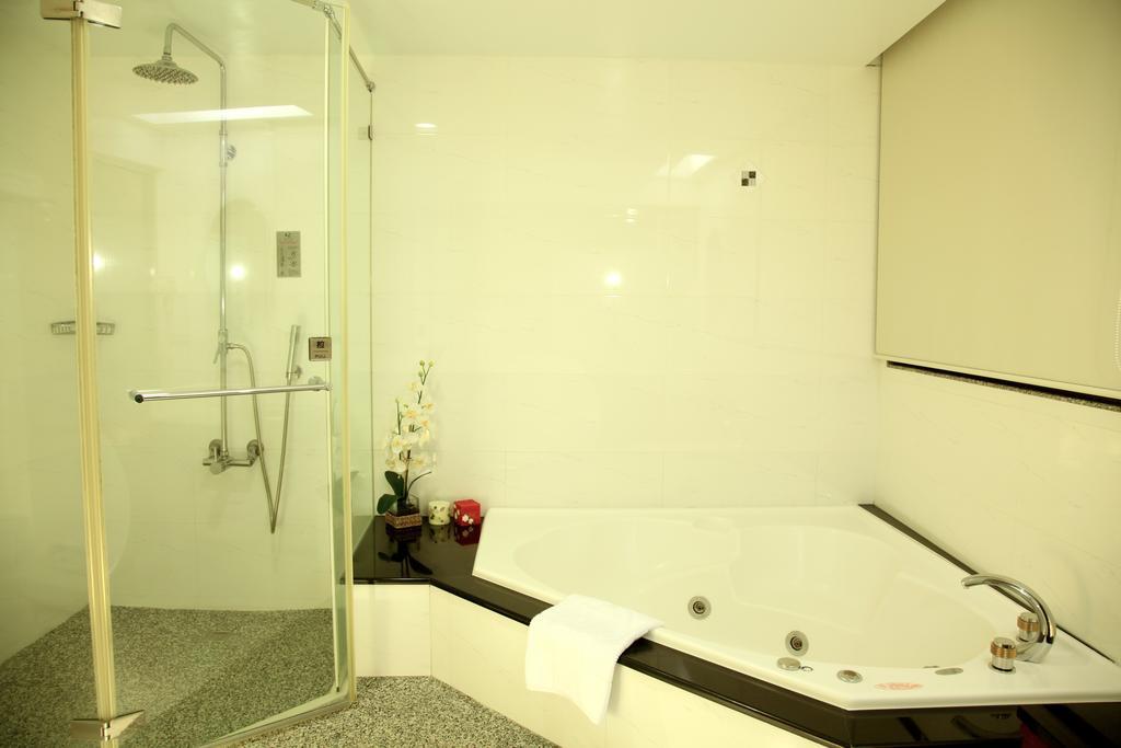 Wish Hotel Taipei Bagian luar foto