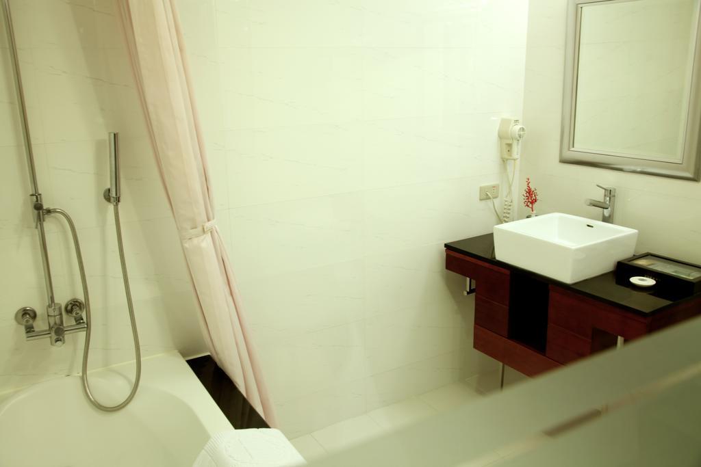 Wish Hotel Taipei Bagian luar foto