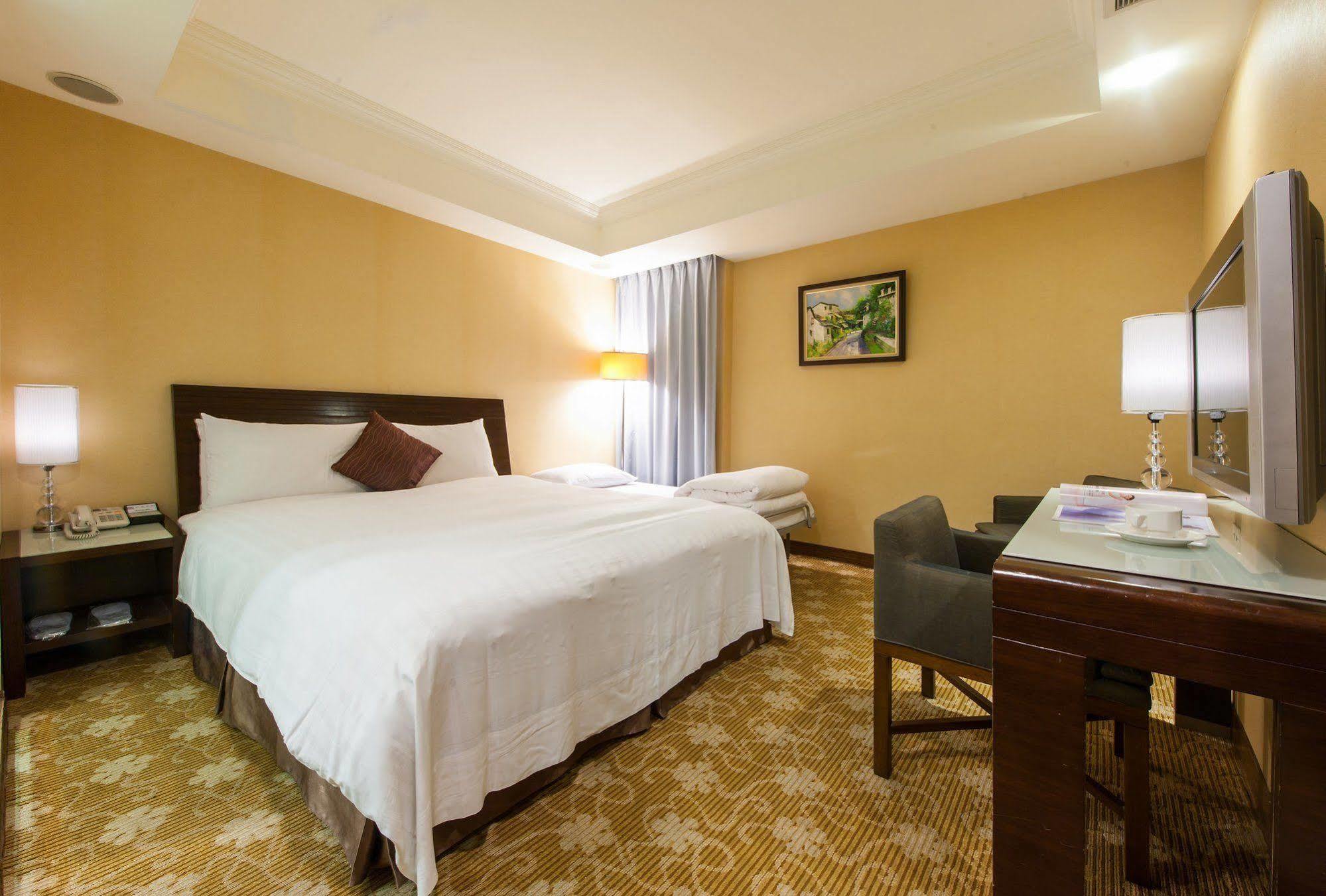 Wish Hotel Taipei Bagian luar foto
