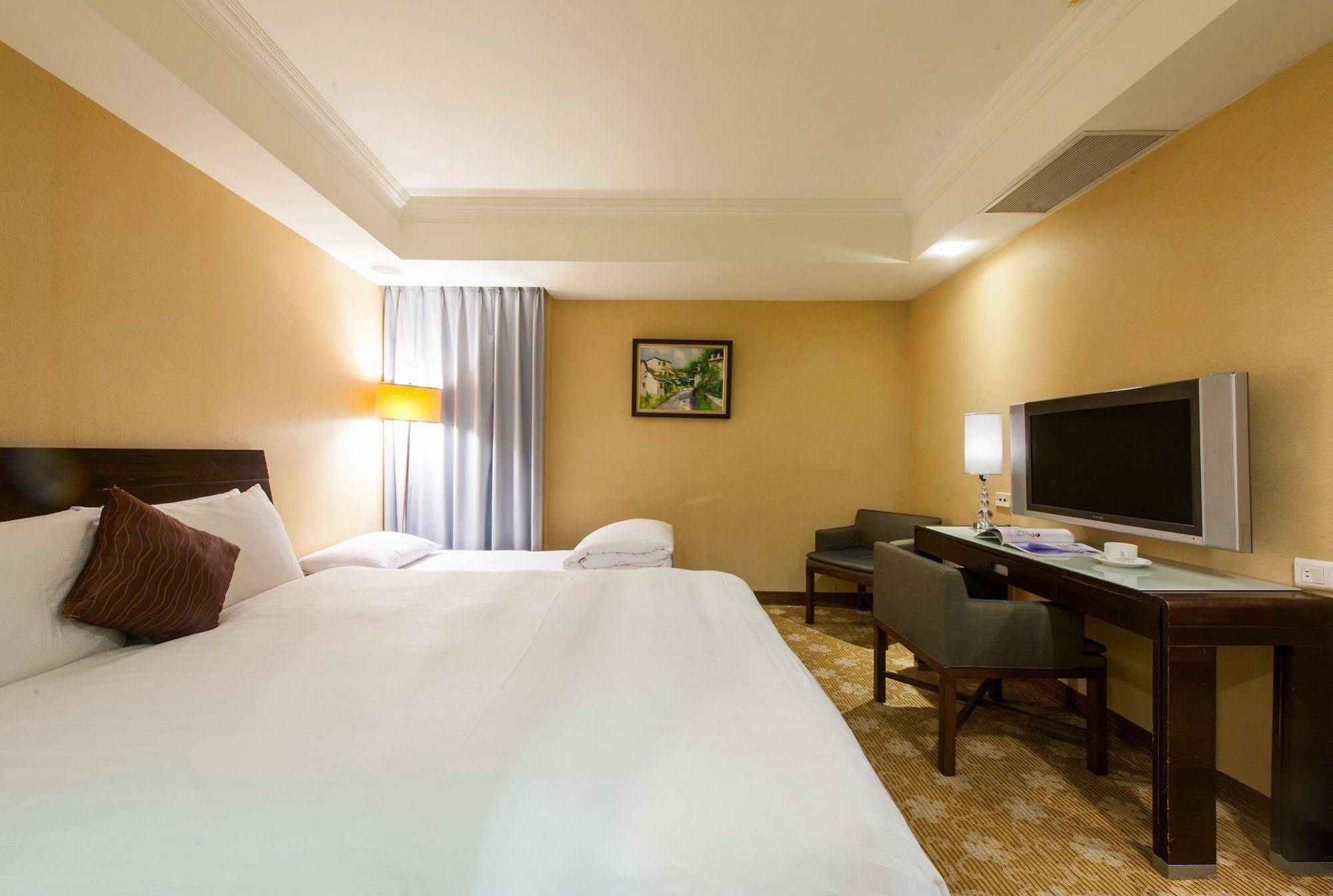 Wish Hotel Taipei Bagian luar foto