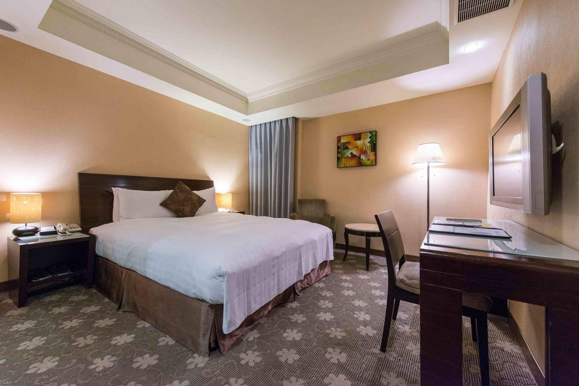 Wish Hotel Taipei Bagian luar foto