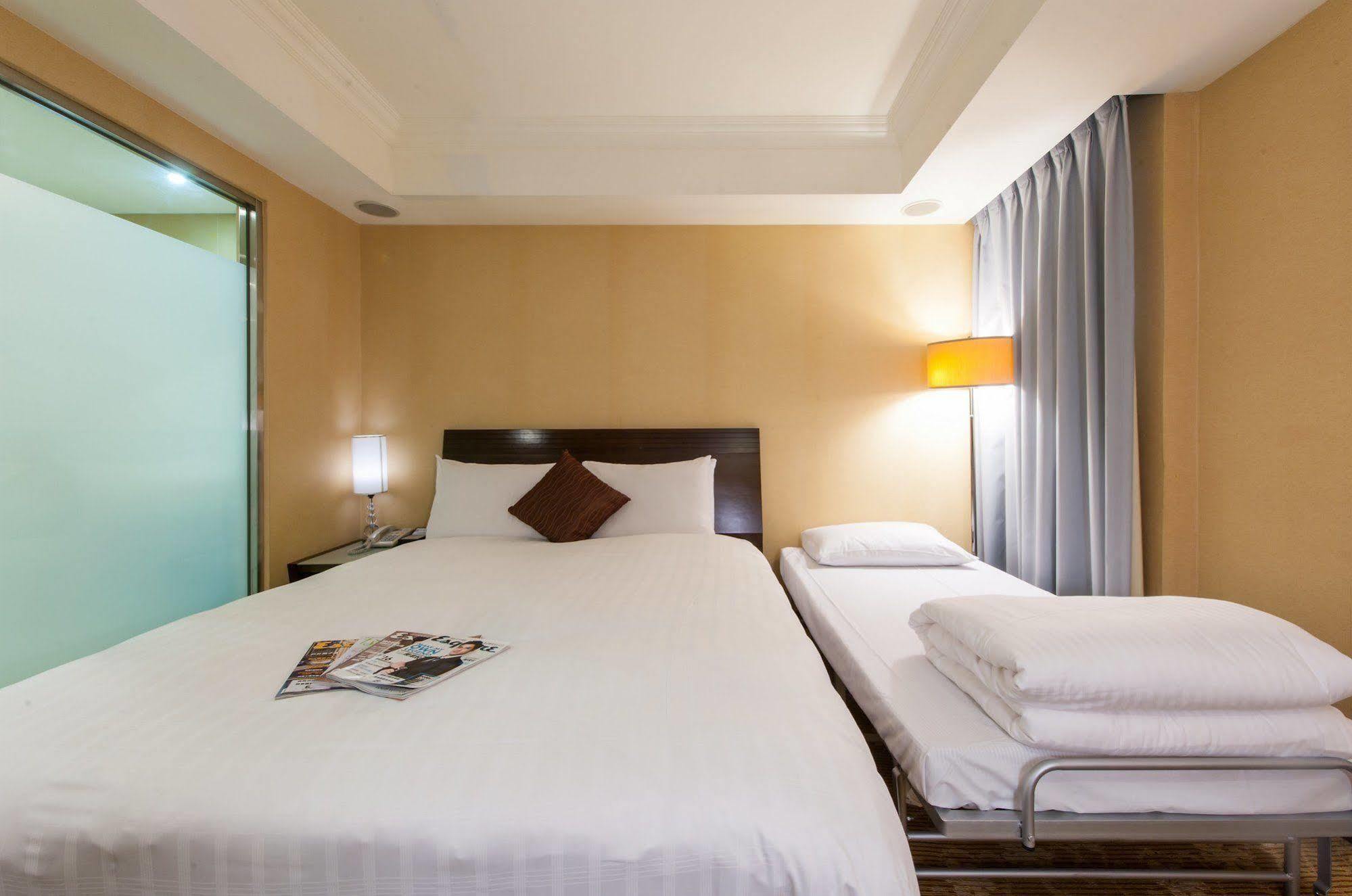 Wish Hotel Taipei Bagian luar foto