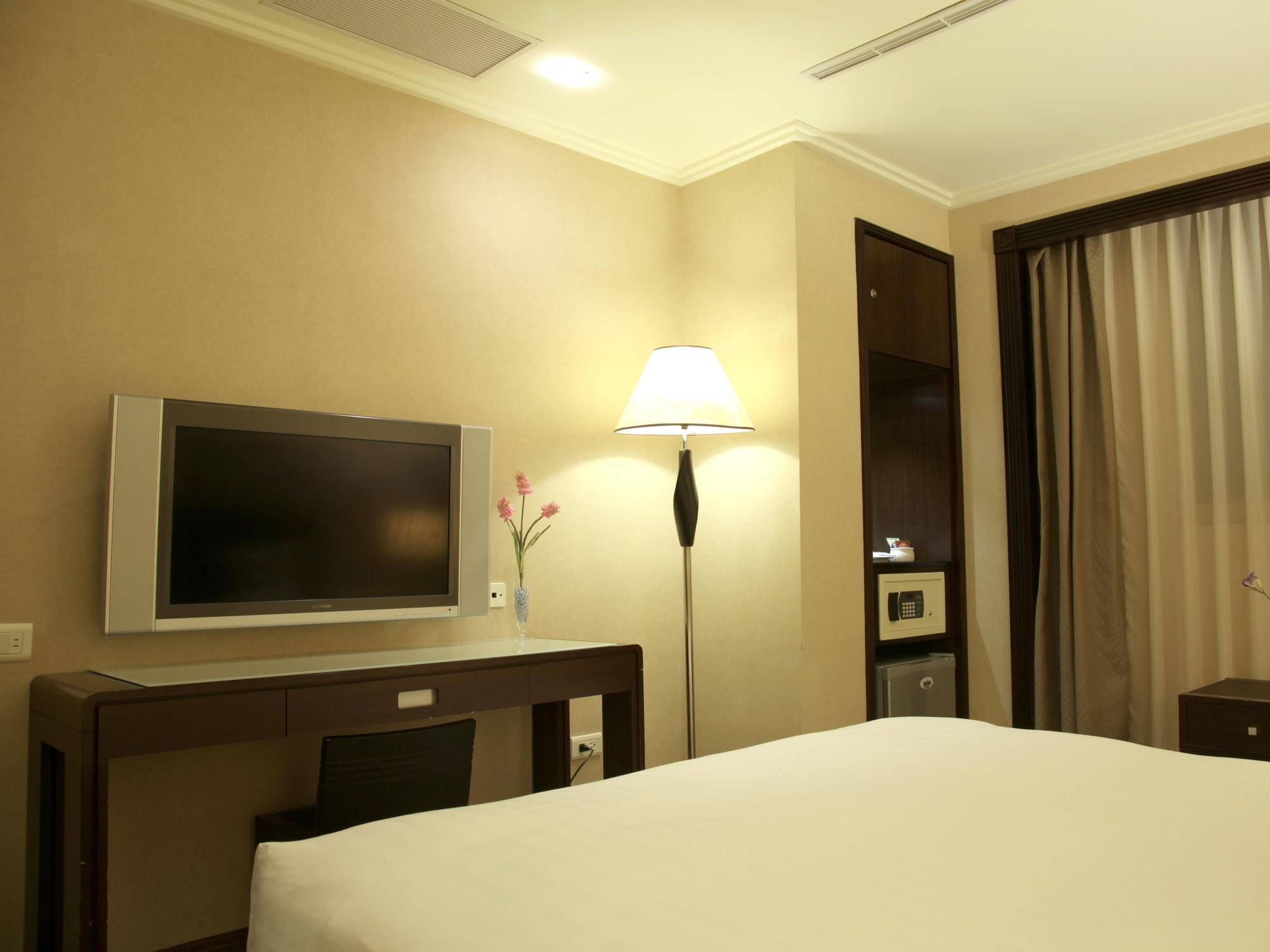 Wish Hotel Taipei Bagian luar foto