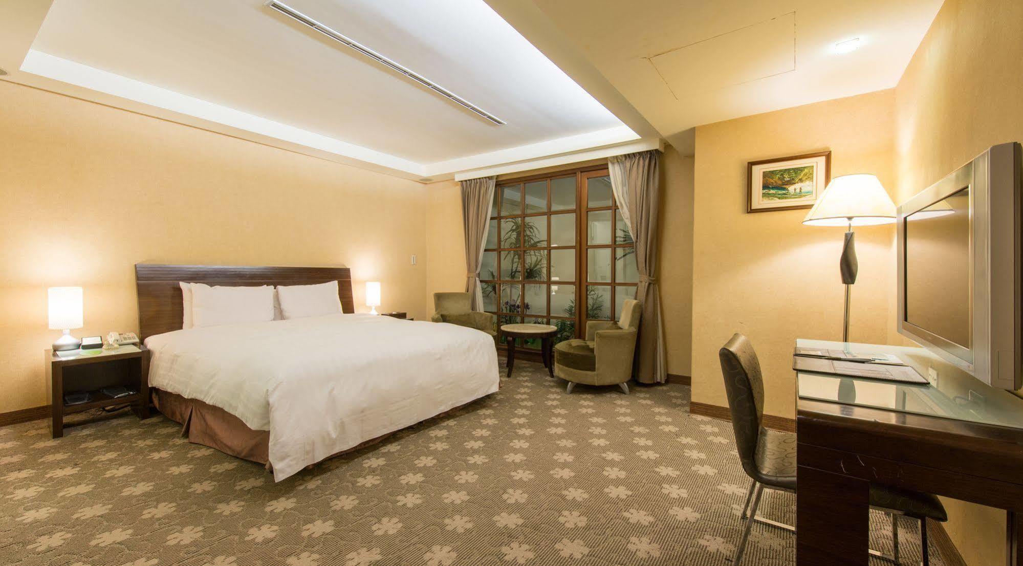 Wish Hotel Taipei Bagian luar foto