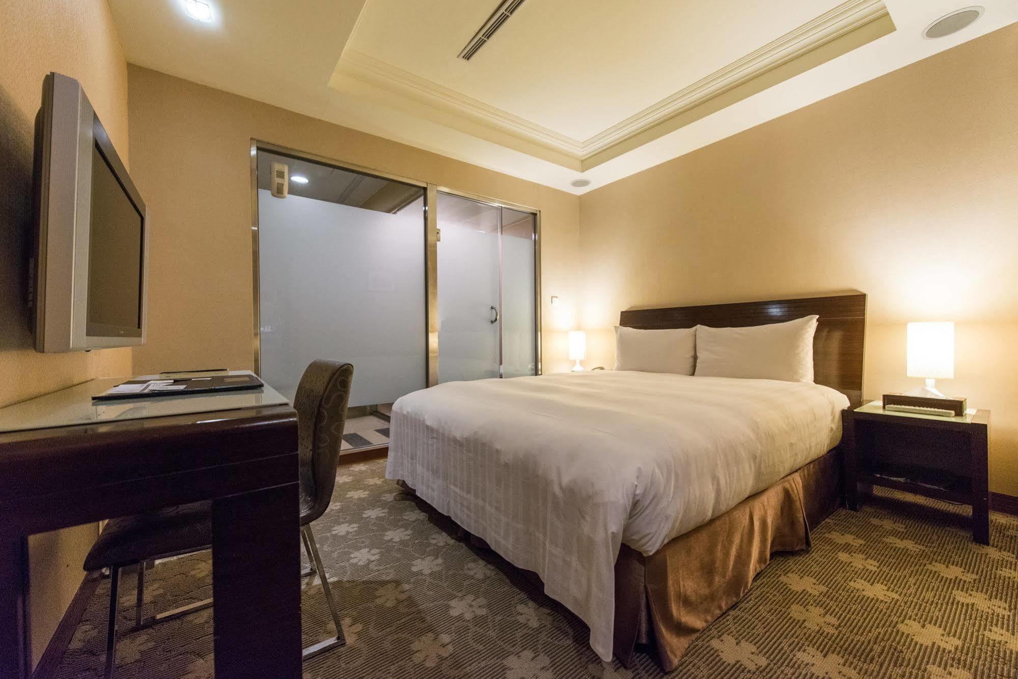 Wish Hotel Taipei Bagian luar foto